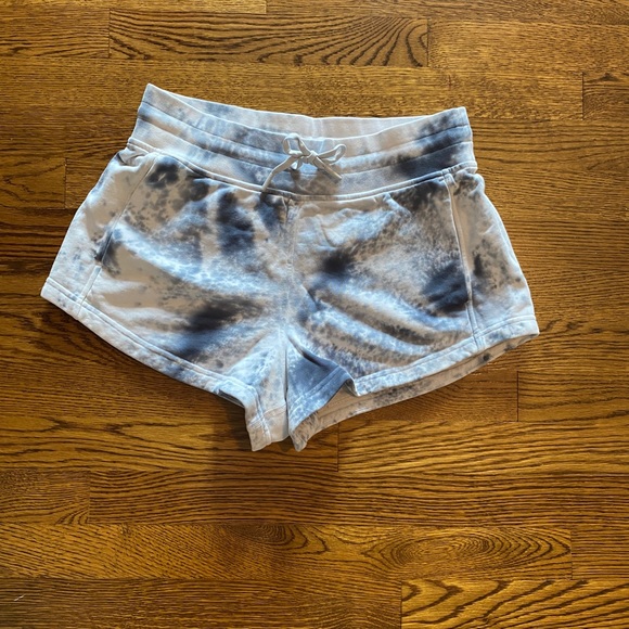 Lululemon Inner Glow Short 3" *Terry - Picture 6 of 10